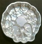 Vintage Wreath Wilton Cake Pan (502-1484)